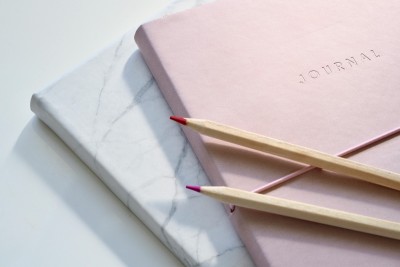Journaling: Jednoduchý nástroj pro klidnější mysl a hlubší sebepoznání